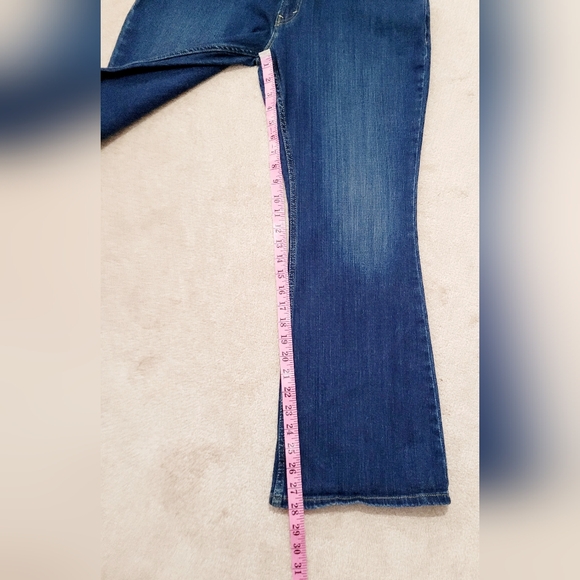 Levi’s 524 Bootcut Jeans Women’s Size 13 W31 L30 Dark Wash Stretch Denim  Casual - Picture 9 of 13